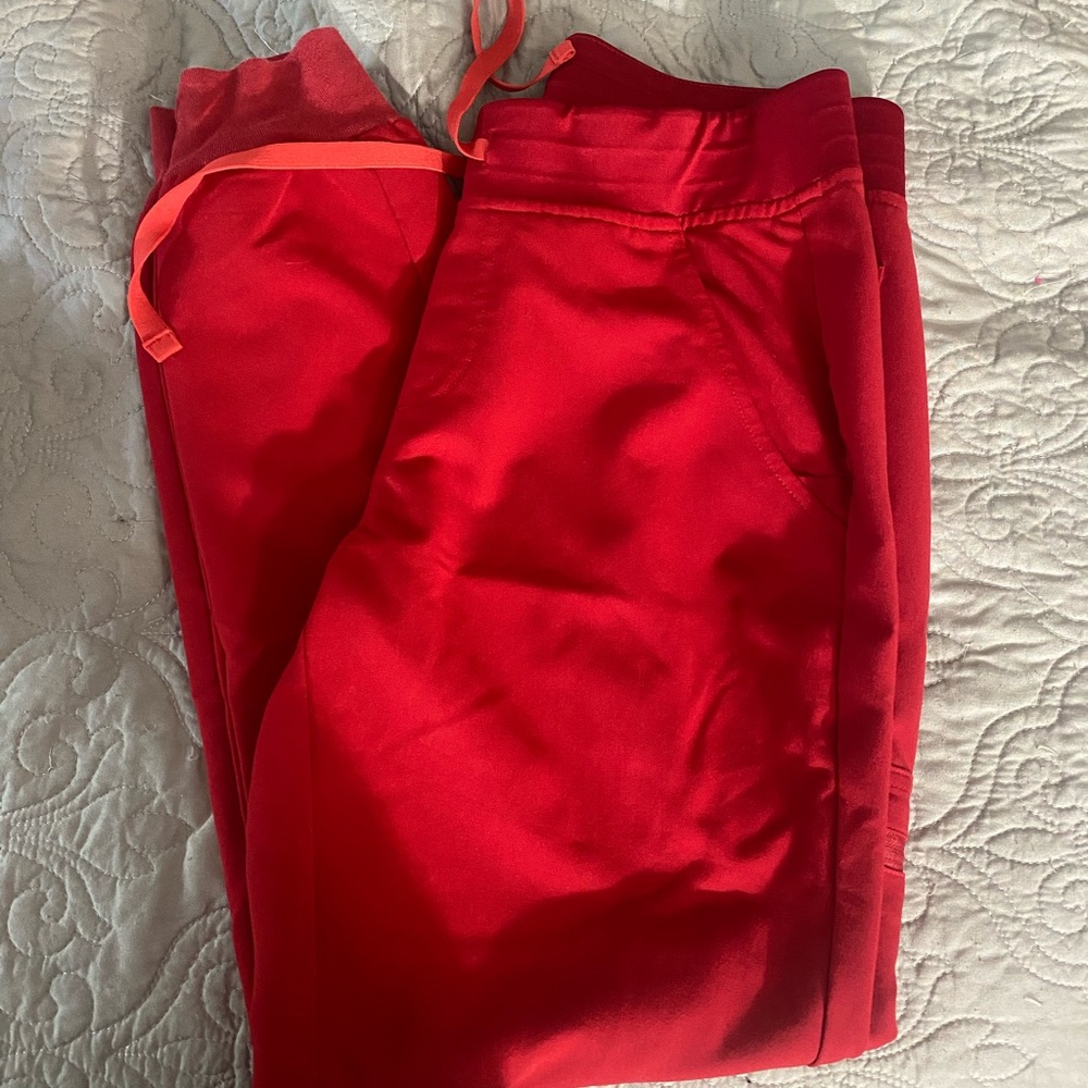 Figs jogger scrubs size S